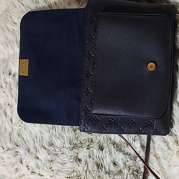 Authentic LV Amplant Shoulder bag marignan color|dark navy blue looks like black - Picture 6 of 9